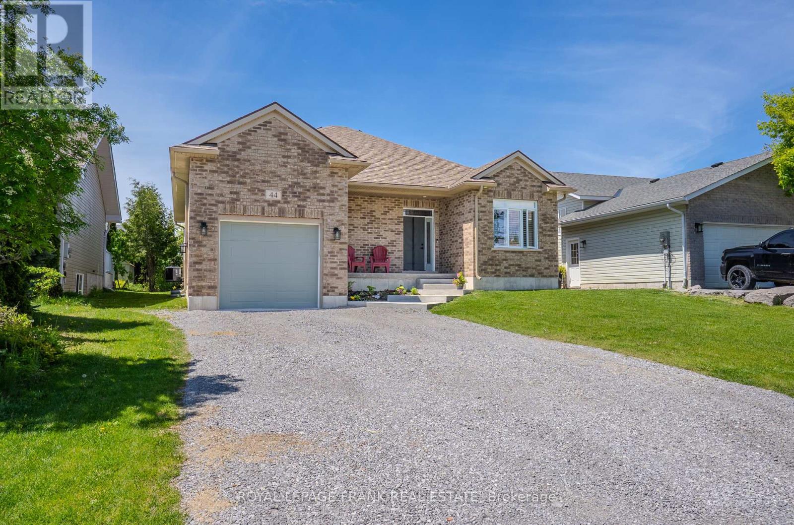 44 BIRCH CRESCENT