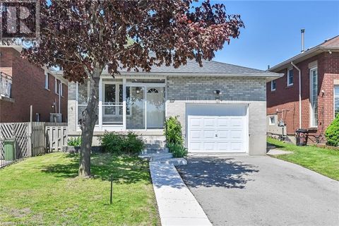 107 LEGGETT Crescent Hamilton ON L8W2A5