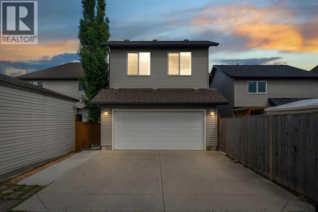240 Elgin Meadows Way SE