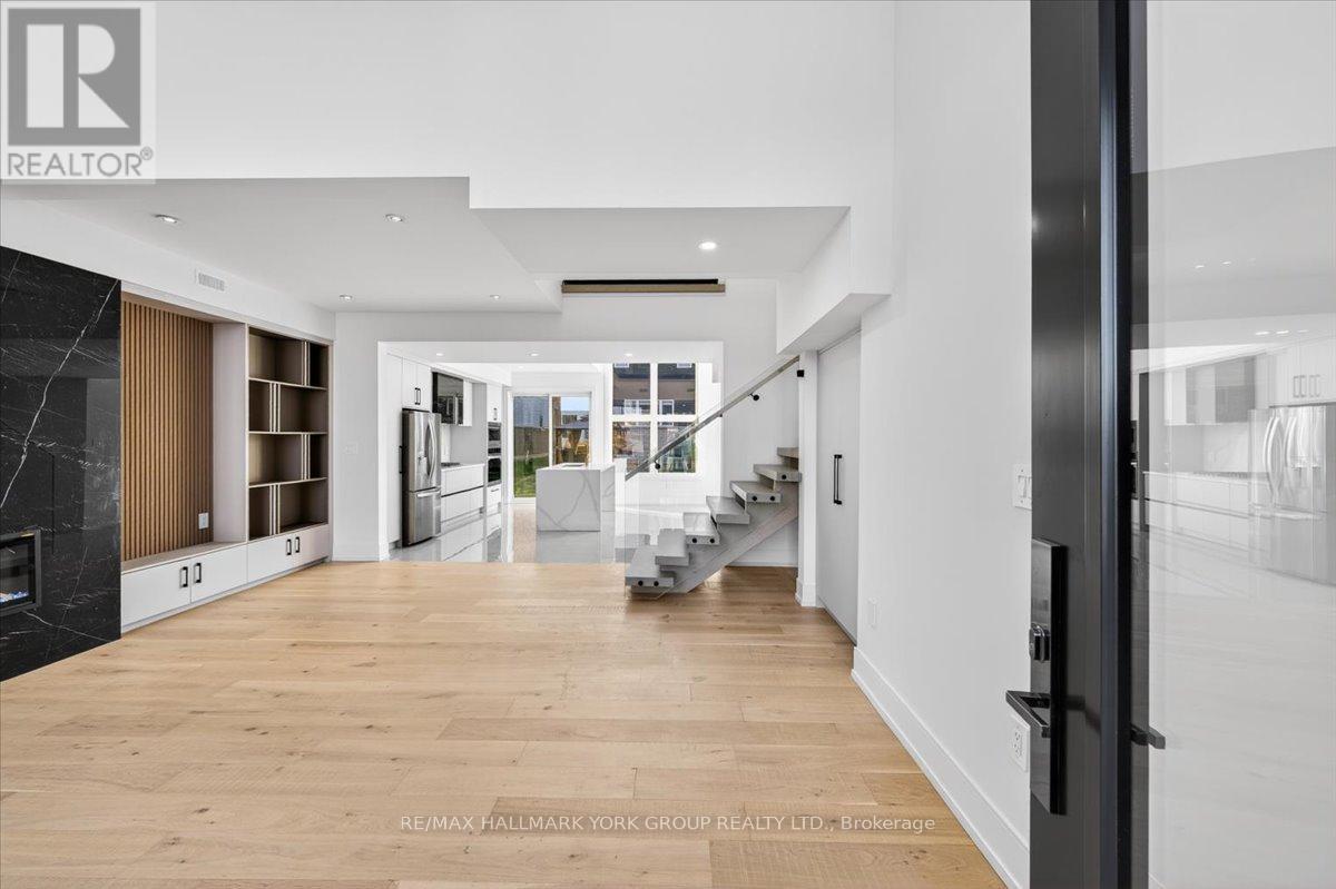 3740 LAKEPOINT DRIVE