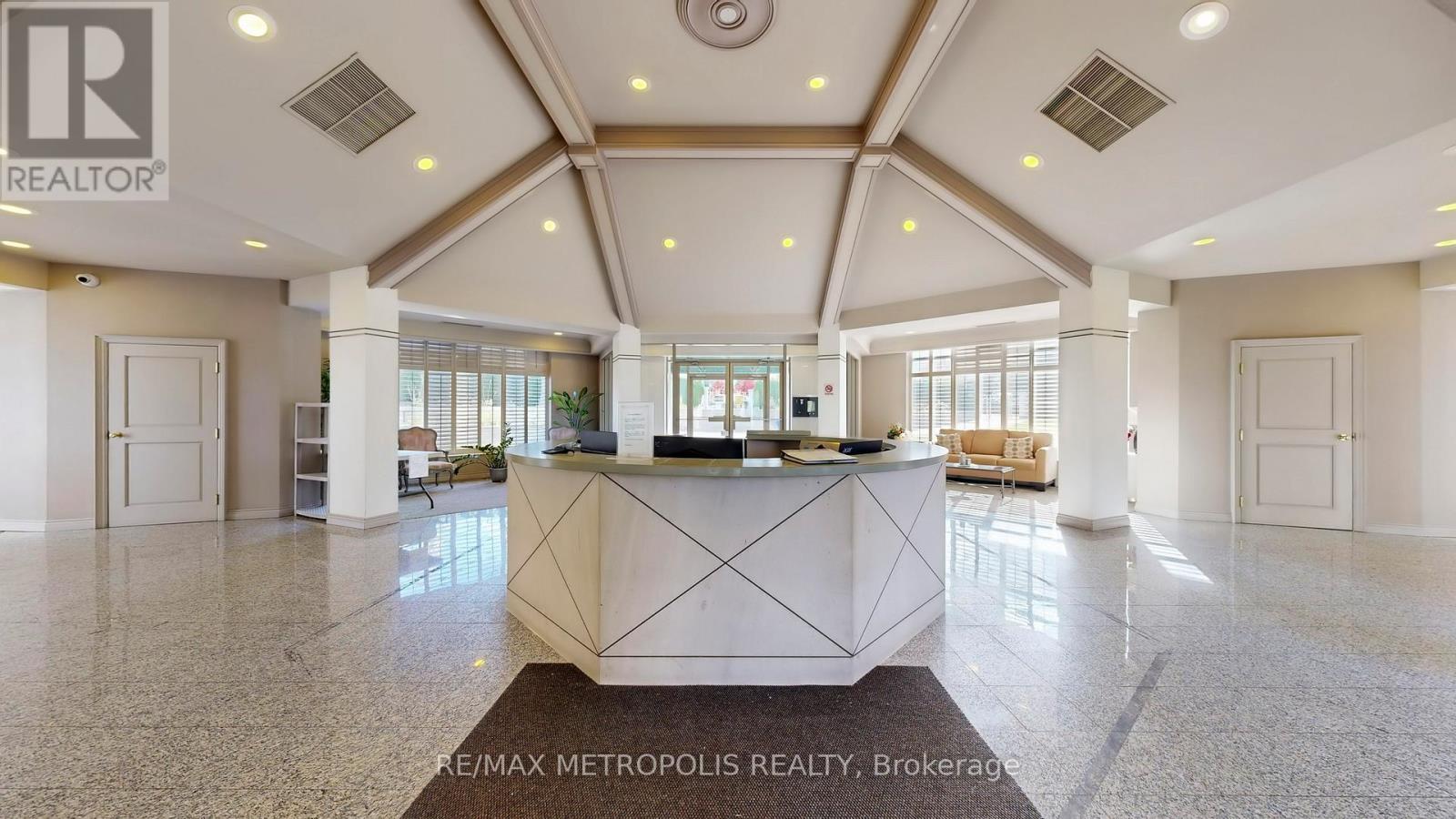 412 - 2200 JOHN STREET