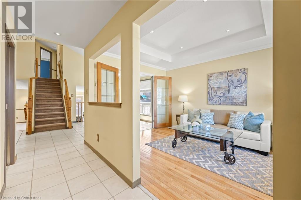 15 ABBEYWOOD Crescent