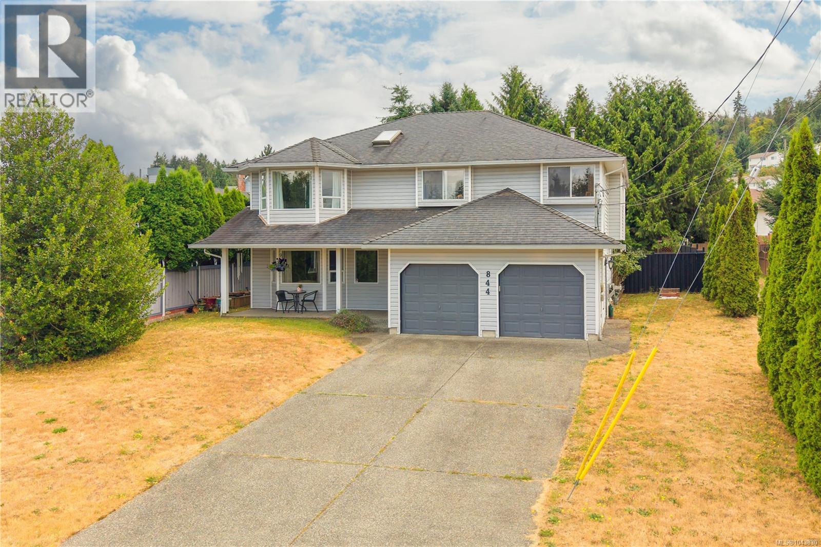 844 Therres Cres