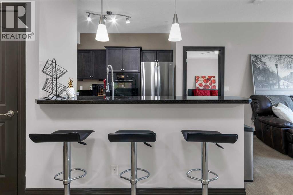 308, 30 Royal Oak Plaza NW