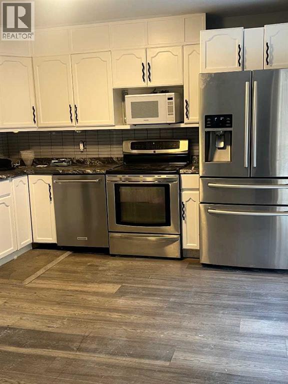 5, 220 Erin Mount Crescent SE