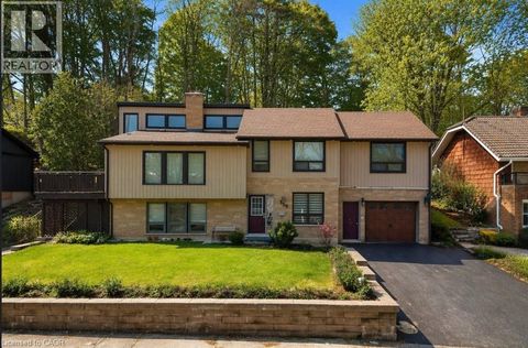 530 FOUNTAIN Street S Cambridge ON N3H1J3