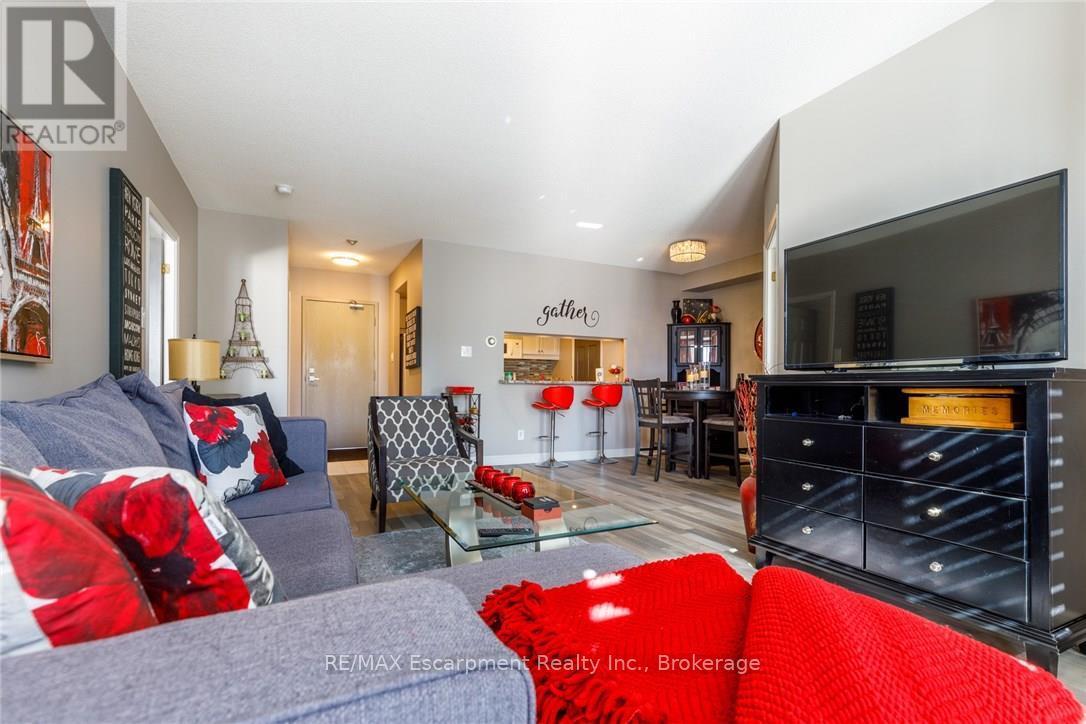 408 - 430 PEARL STREET