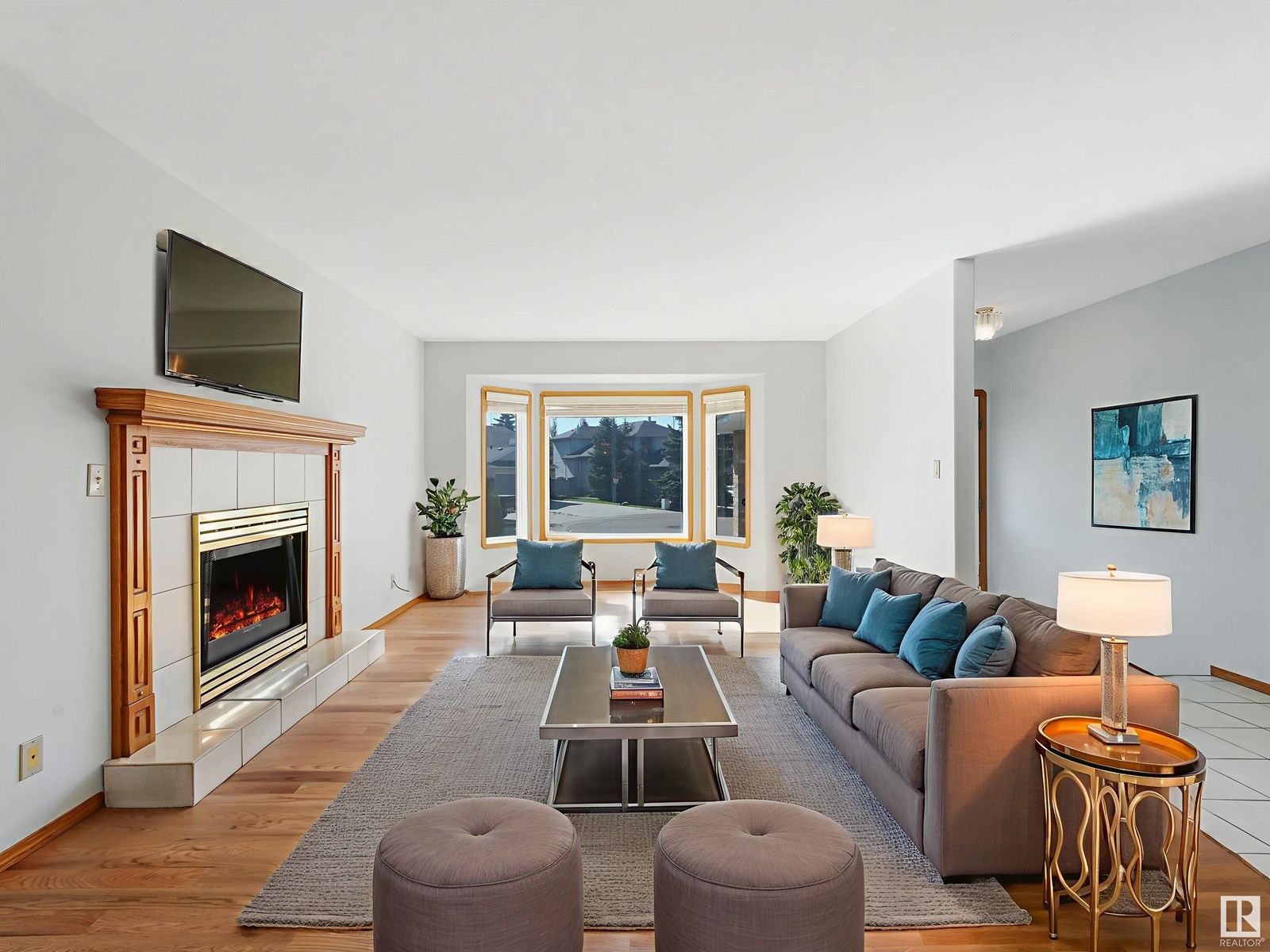 1016 JAMES CR NW
