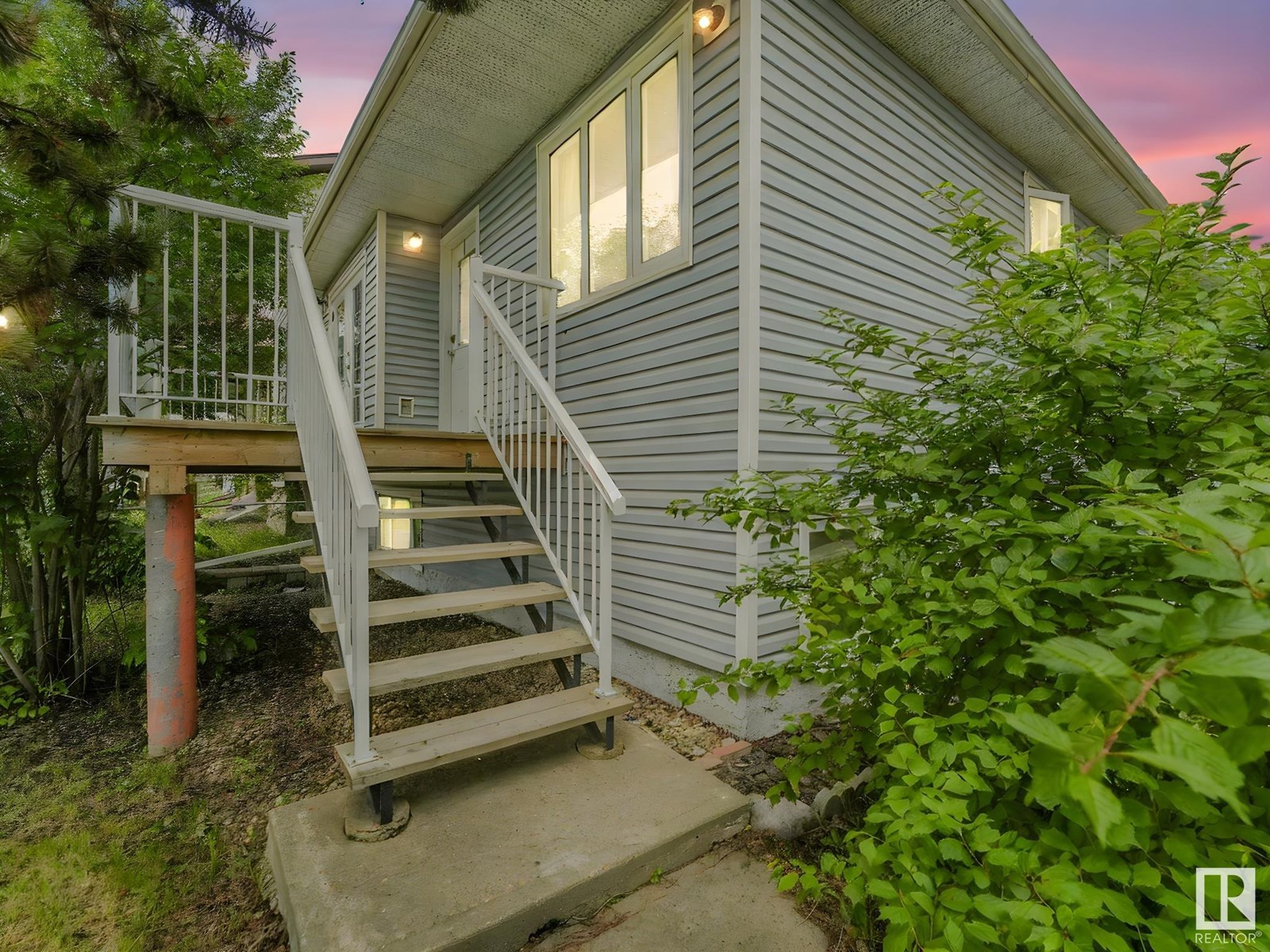 11604 127 AV NW