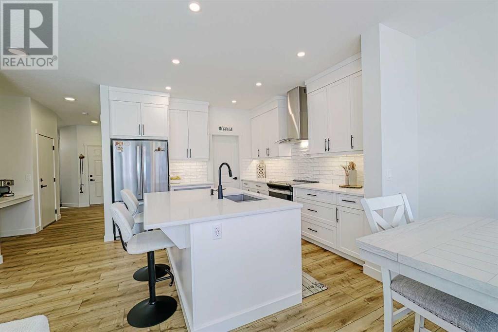 25 Belmont Green SW