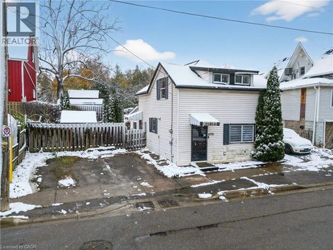4956 BEAM Street Beamsville ON L0R1B0
