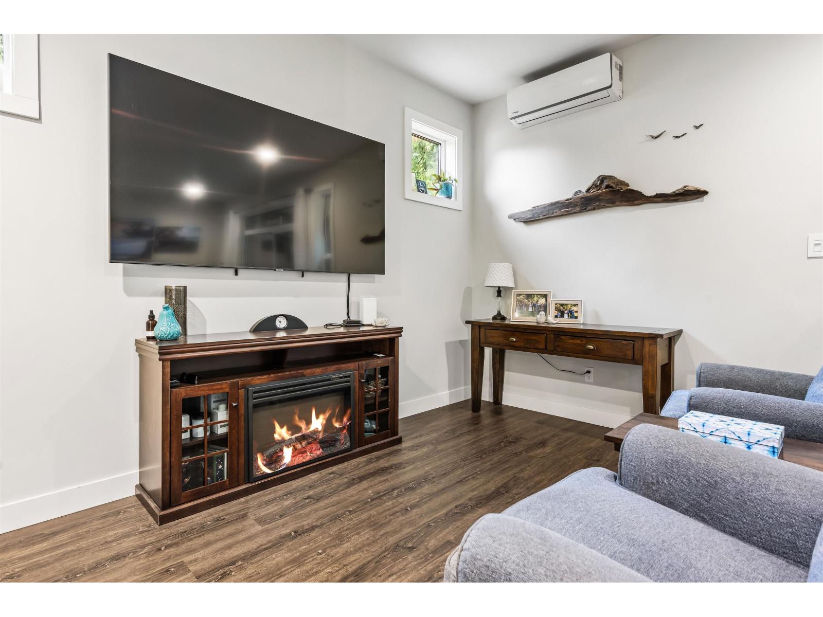 26 520 HOT SPRINGS ROAD|Harrison Hot Springs