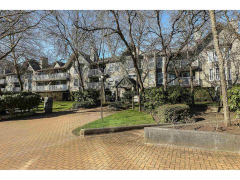 210 15110 108 AVENUE Surrey BC V3R0T6