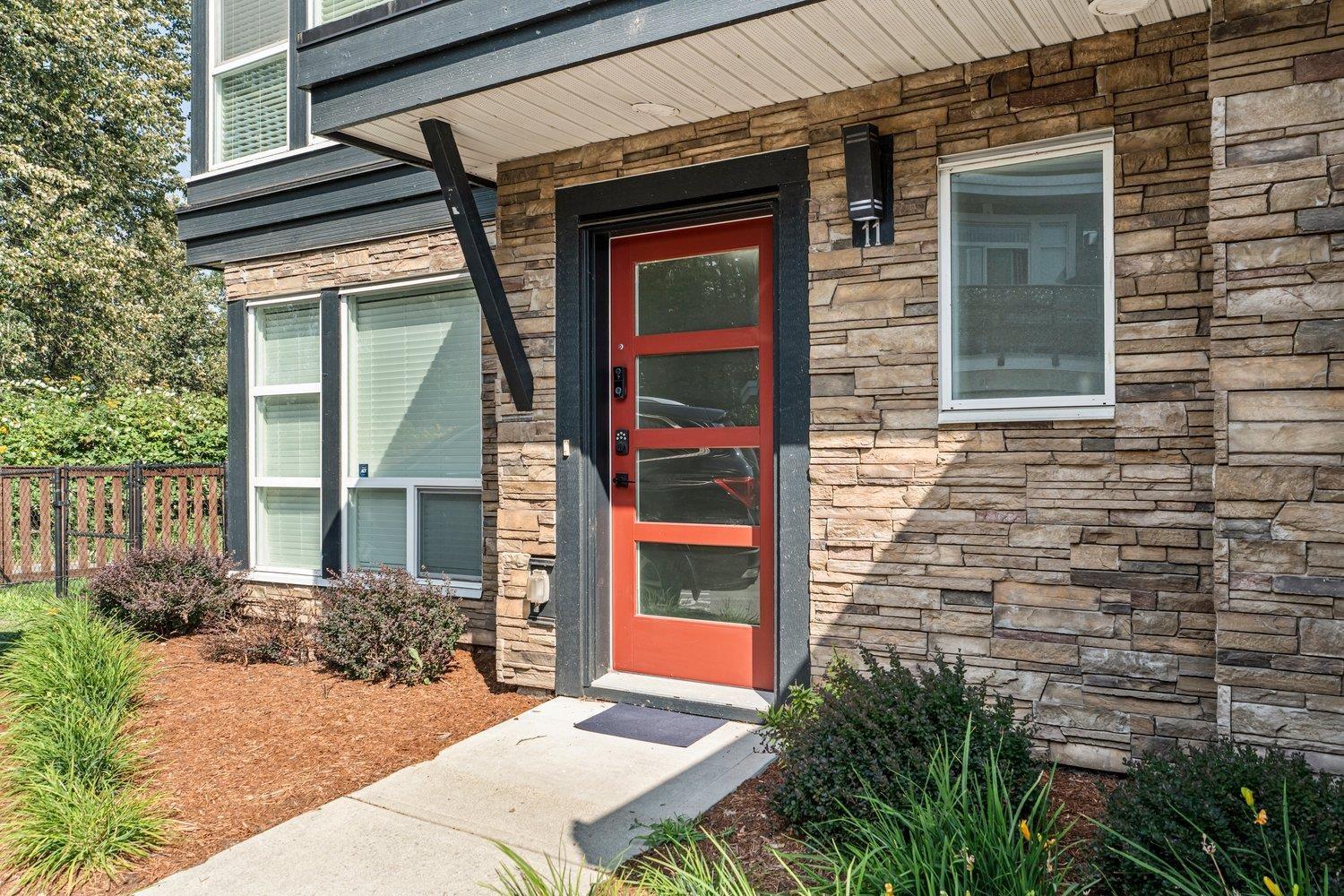 11 8413 MIDTOWN WAY|Chilliwack Proper South