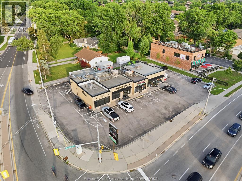 4300 HOWARD