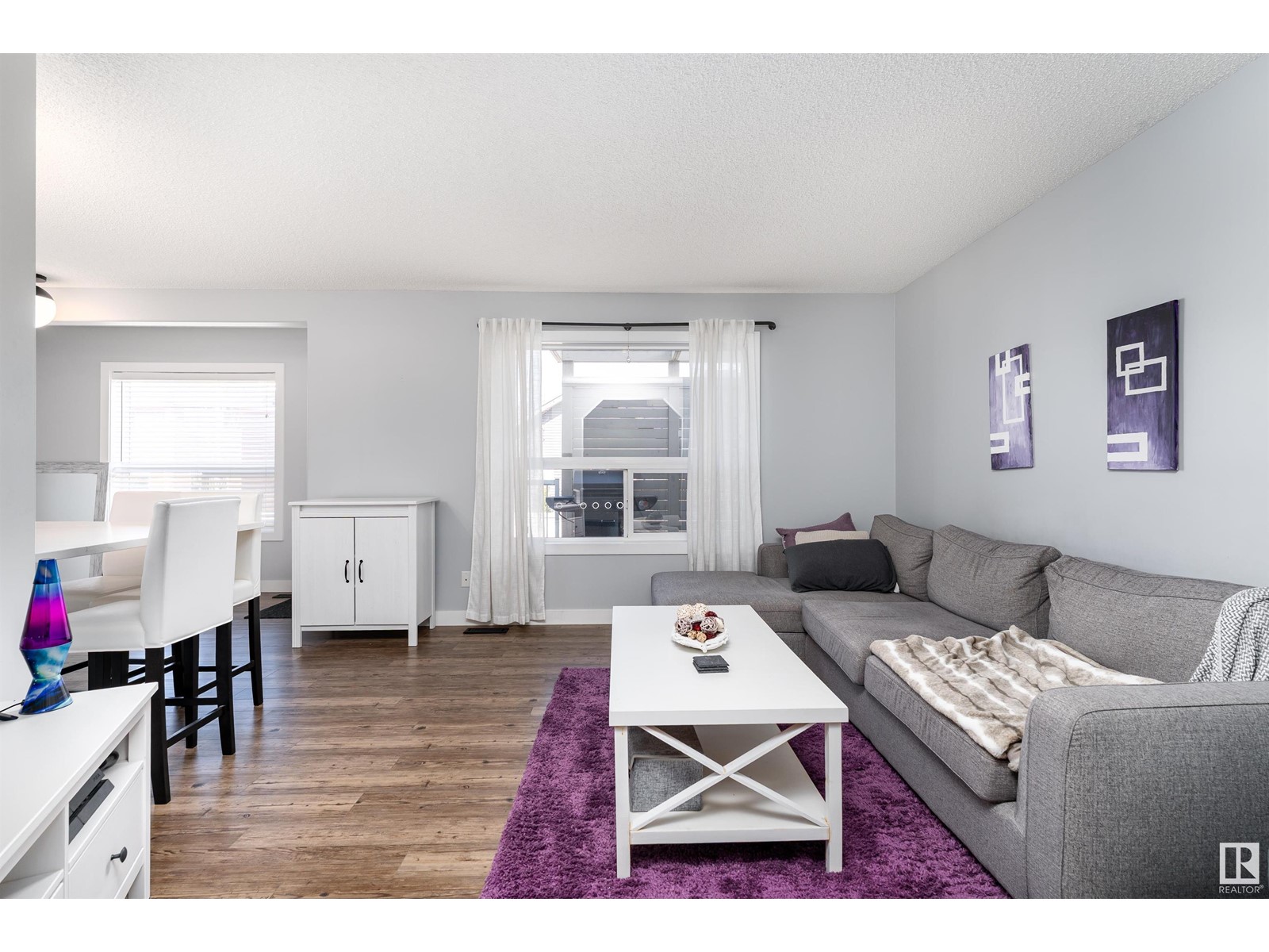 212 ASCOTT CR