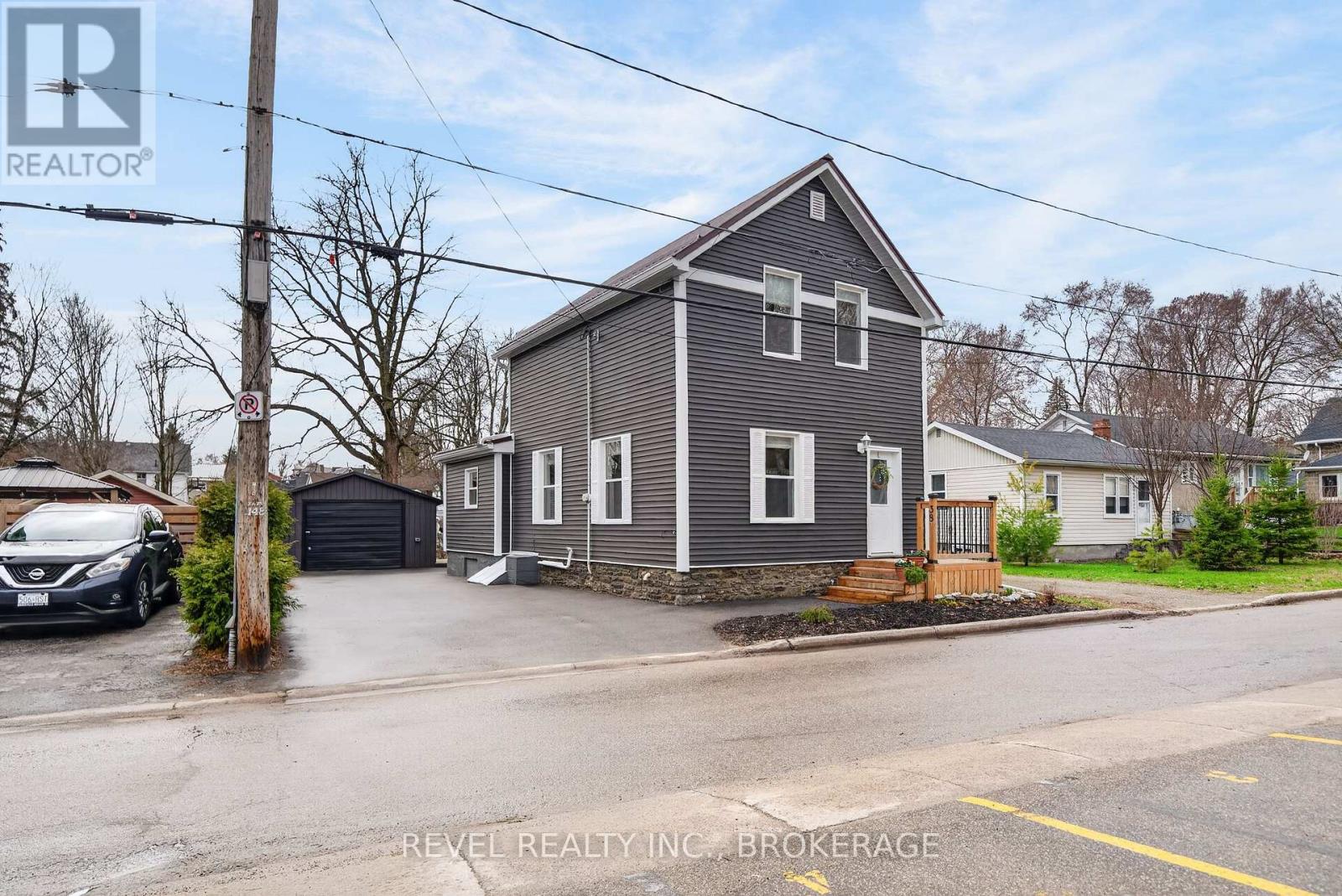 38 BENNETT STREET