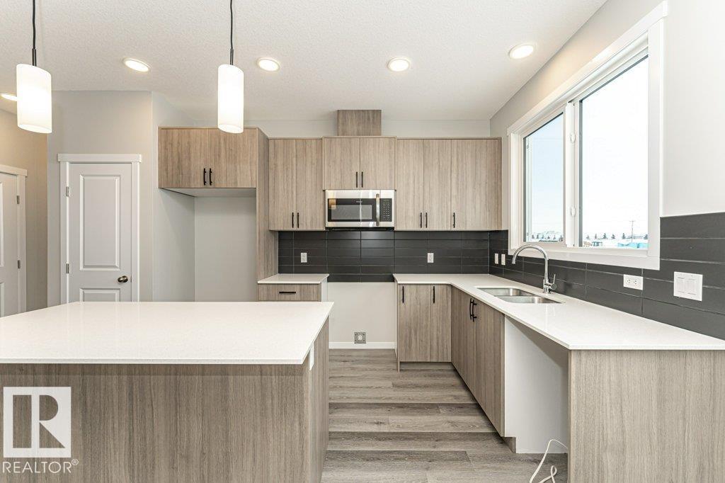 6415 63 ST