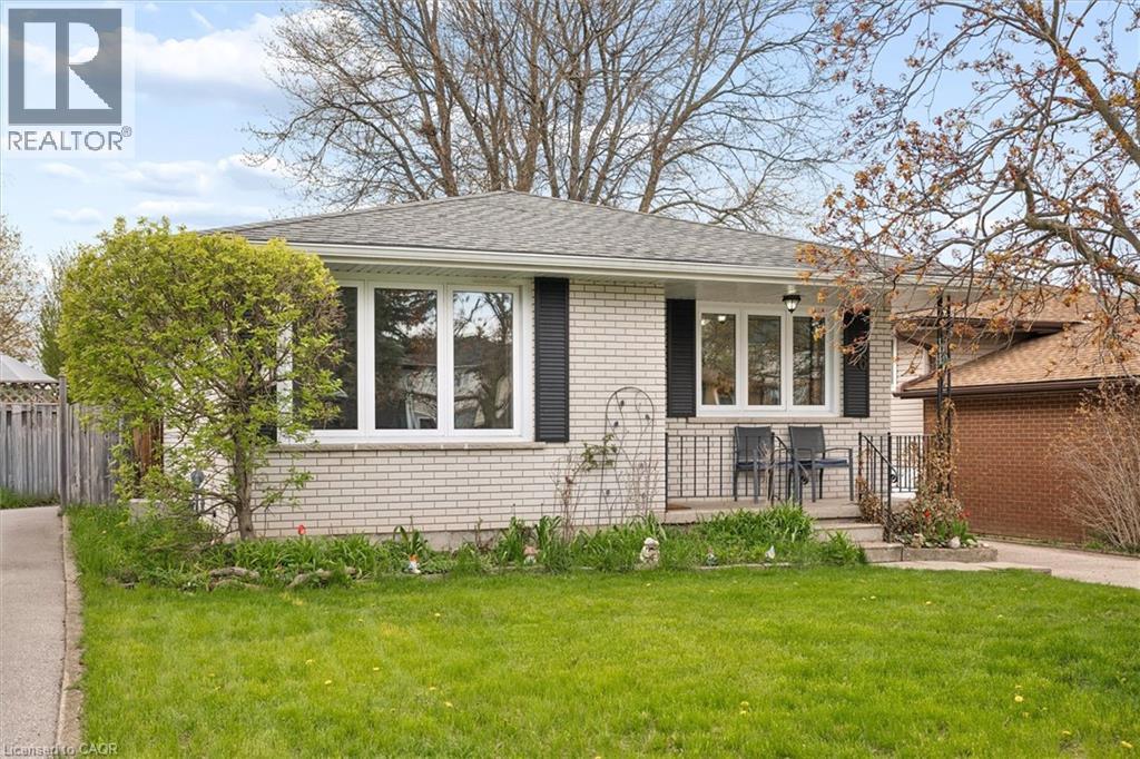 26 TUTTON Place