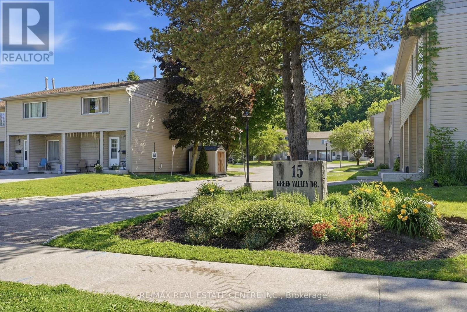34 - 15 GREEN VALLEY DRIVE