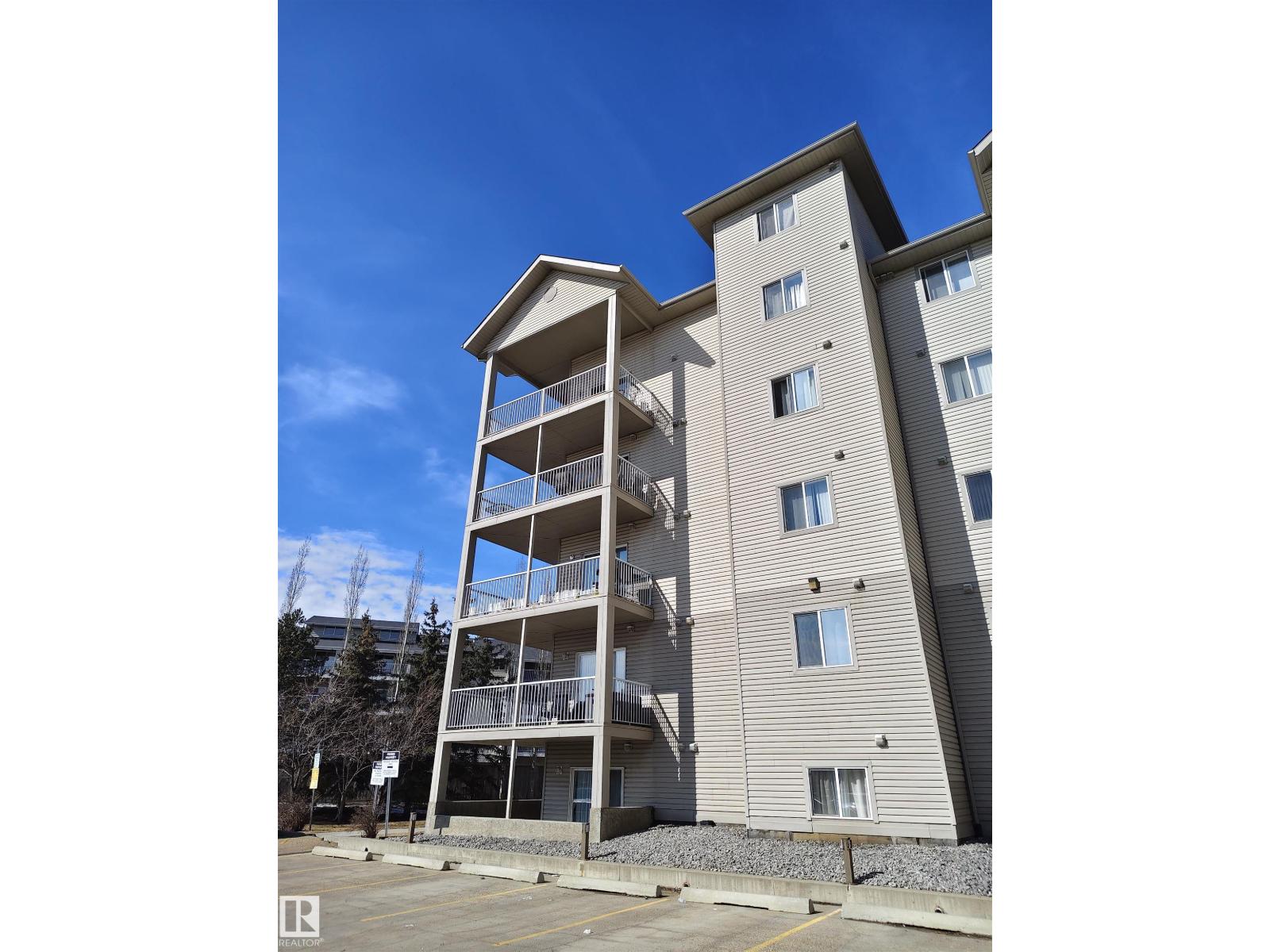 #209 7511 171 ST NW NW