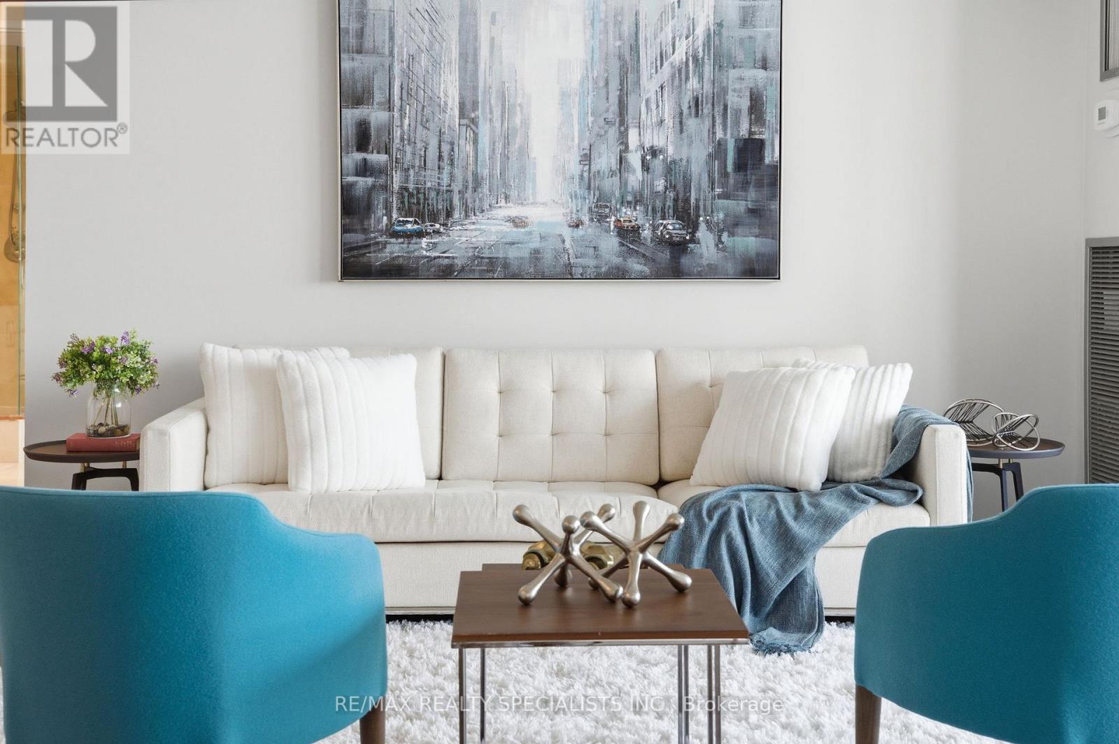 2001 - 65 SKYMARK DRIVE