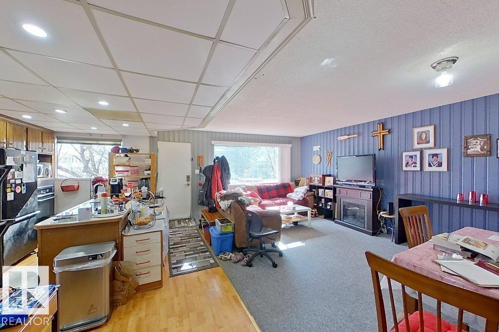 11406 32 ST NW