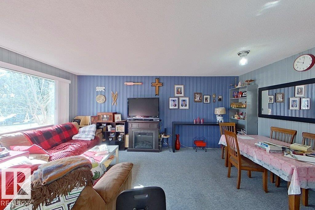 11406 32 ST NW
