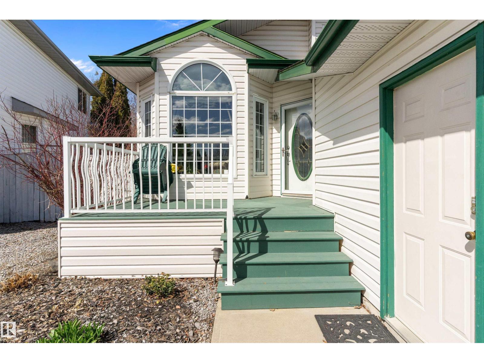 11328 173 AV NW