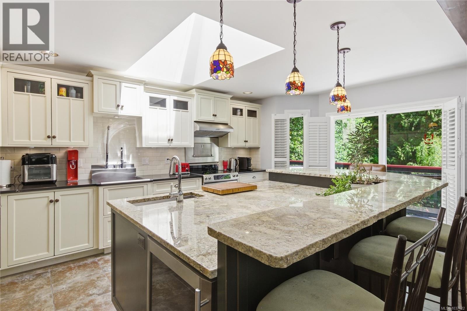 3555 Dougan Dr