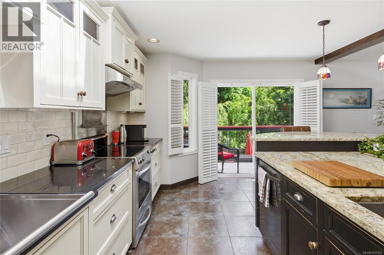 3555 Dougan Dr