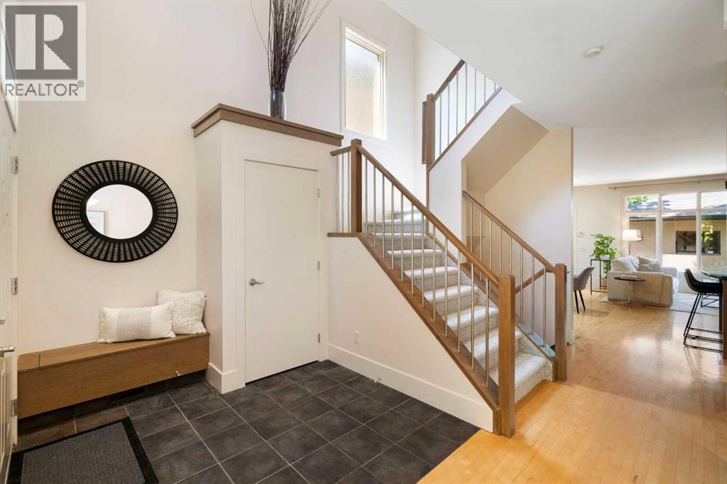 515 9 Street NE