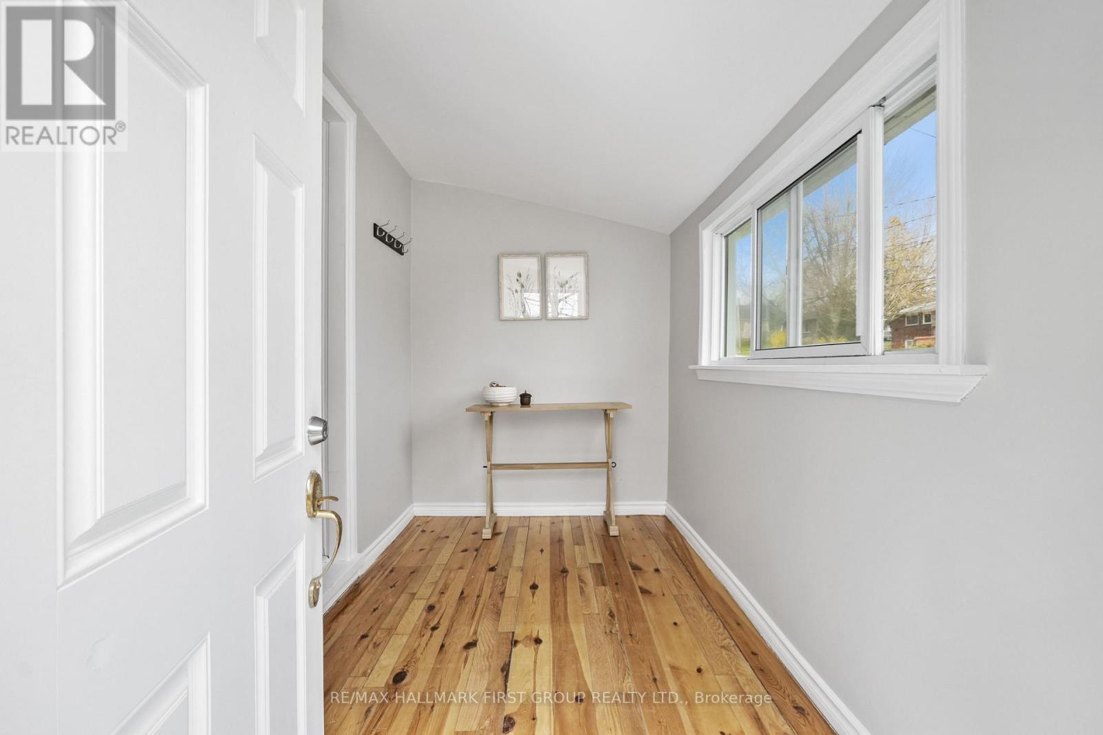 5 BURNHAM AVENUE