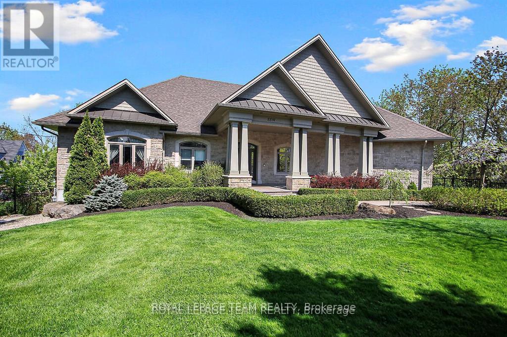5591 MANOTICK MAIN STREET