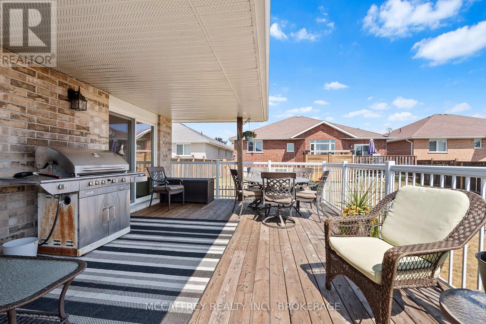27 ASHWOOD CRESCENT