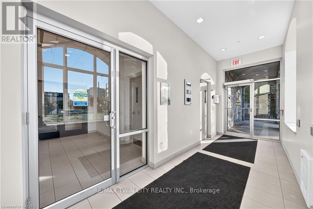 203 - 155 WATER STREET S
