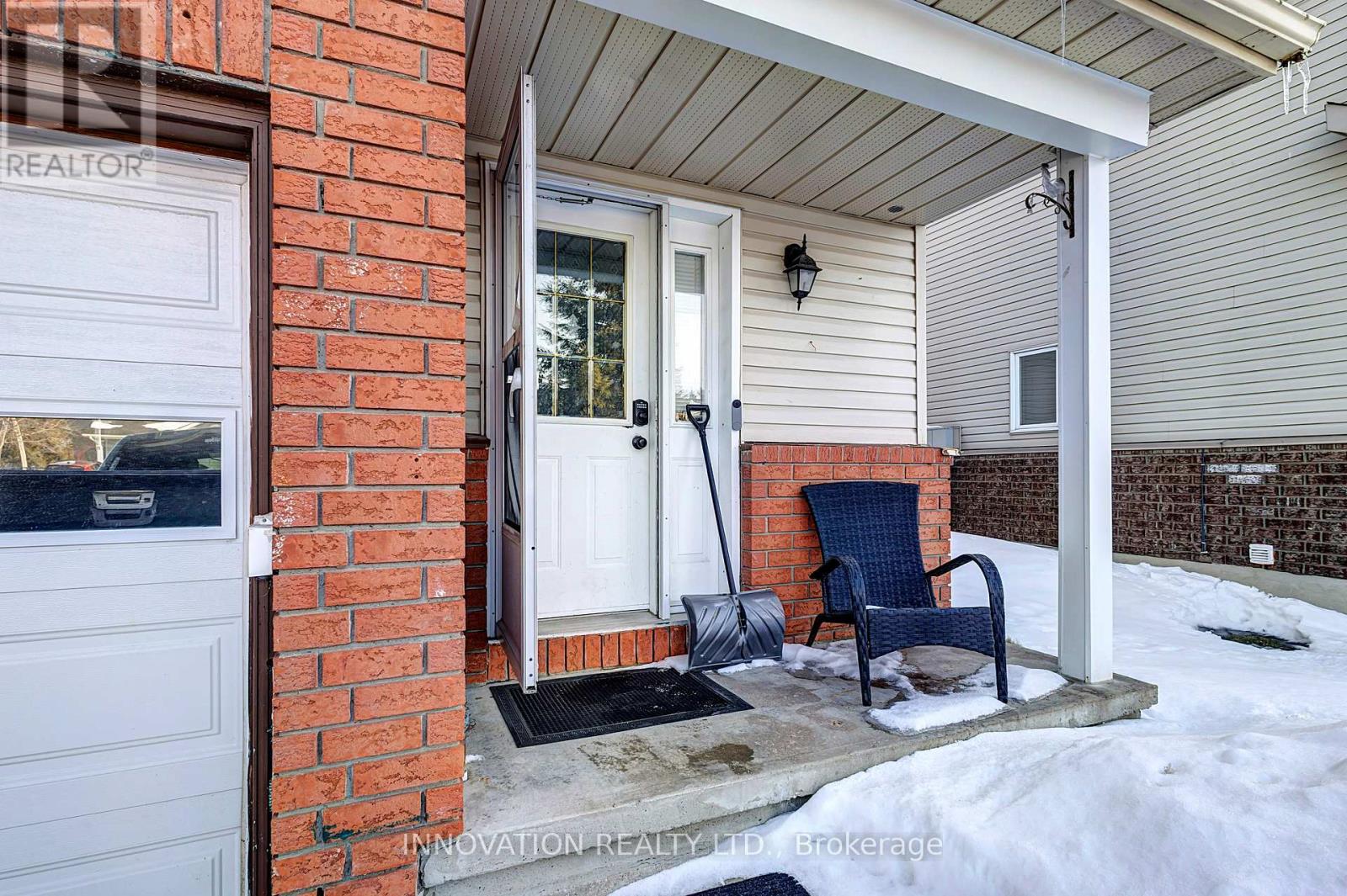 330 FAIRBROOKE COURT