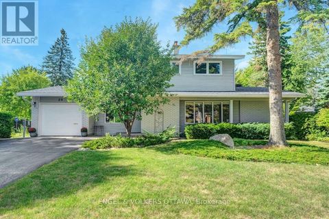 29 QUALICUM STREET Ottawa ON K2H7H1