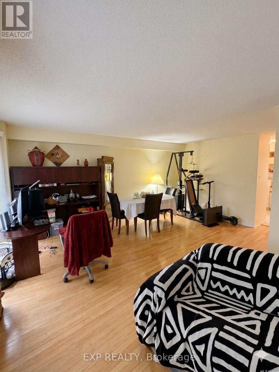11 - 1639 LOCKSLEY LANE