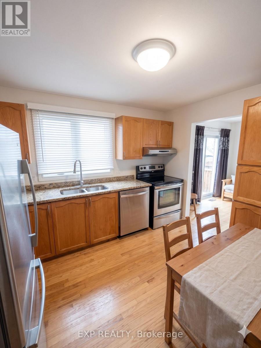 11 - 1639 LOCKSLEY LANE
