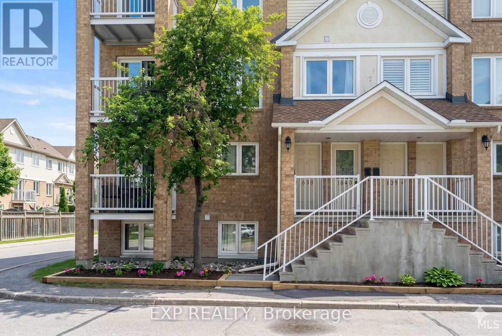 11 - 1639 LOCKSLEY LANE