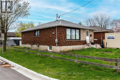 94 SEVENTH AVENUE Brantford ON N3S1B8