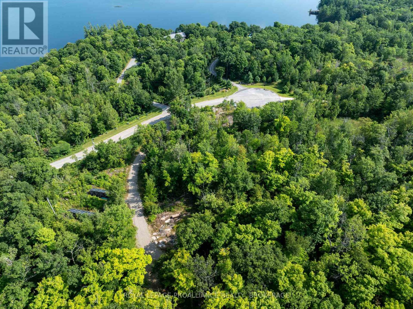 572 OAK BLUFFS ROAD