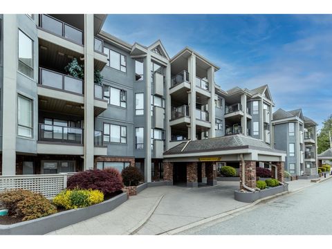 201 15241 18 AVENUE Surrey BC V4A1W9