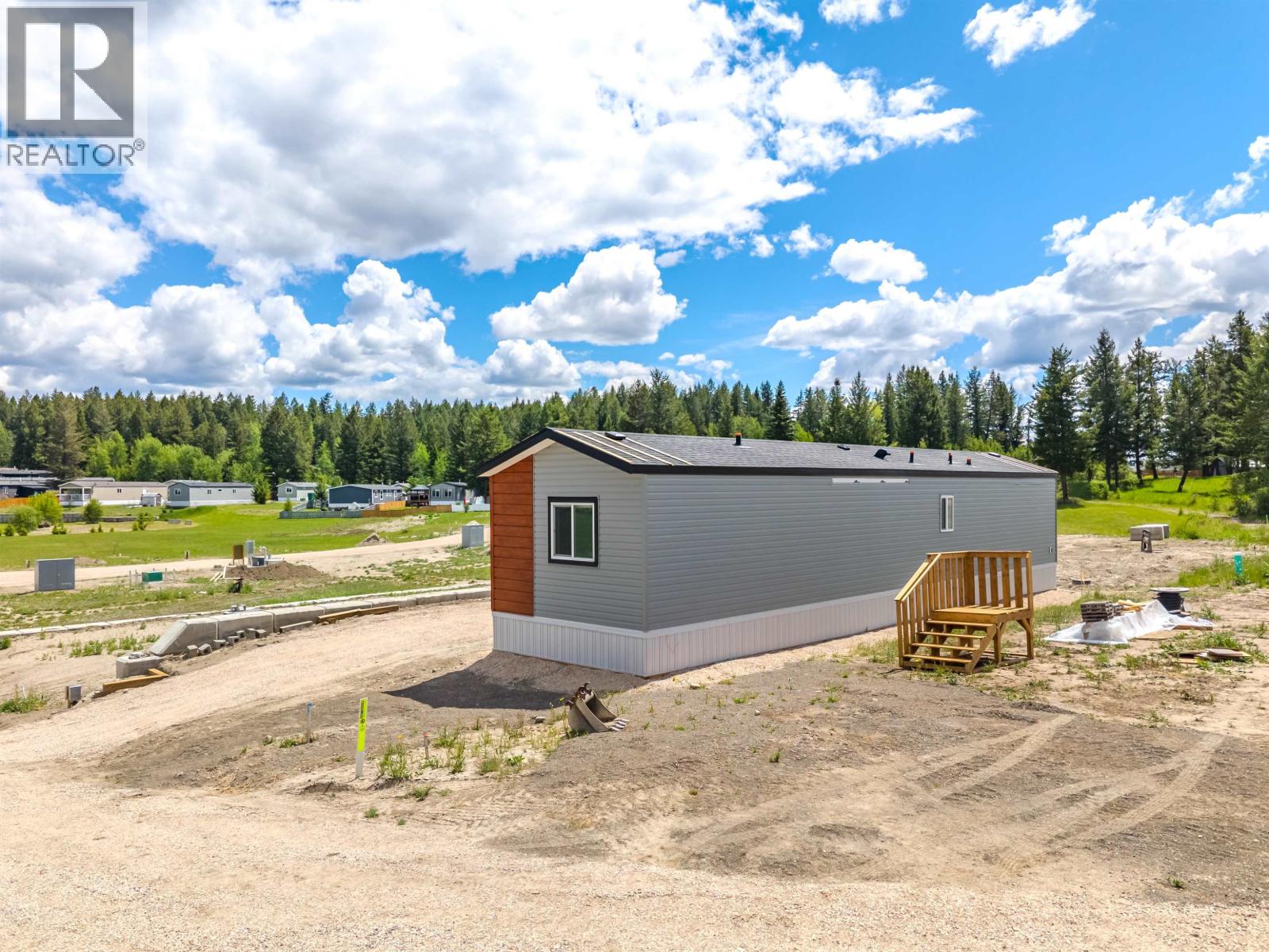 59 4072 LAC LA HACHE STATION ROAD