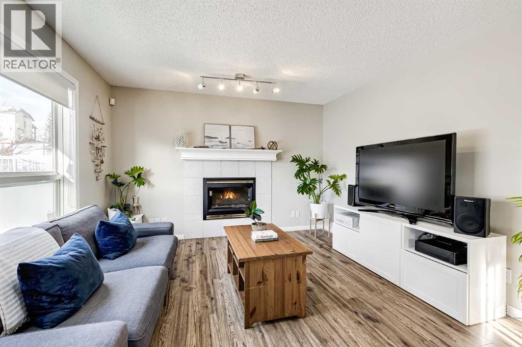 157 Arbour Crest Road NW