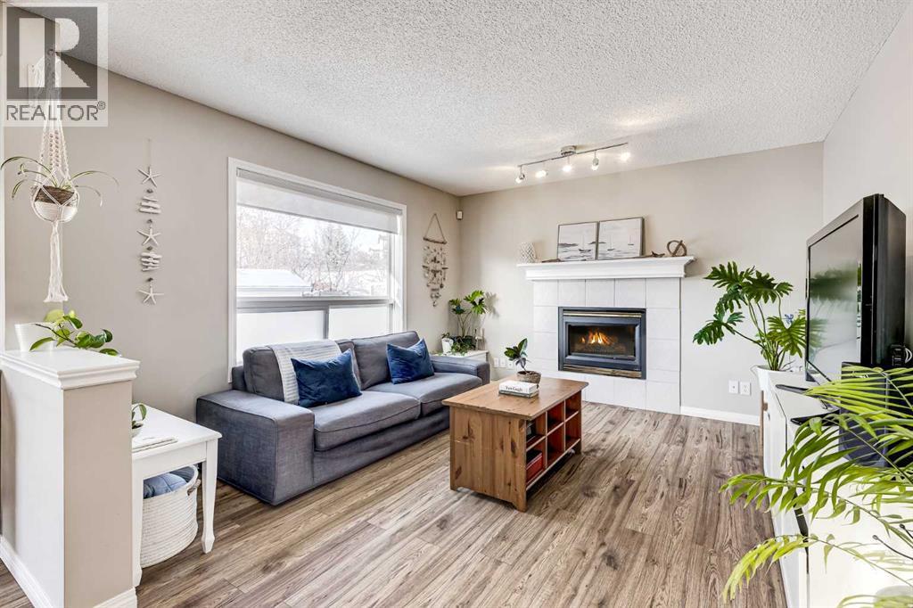 157 Arbour Crest Road NW