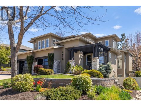 2516 Selkirk Drive Kelowna BC V1V2V6