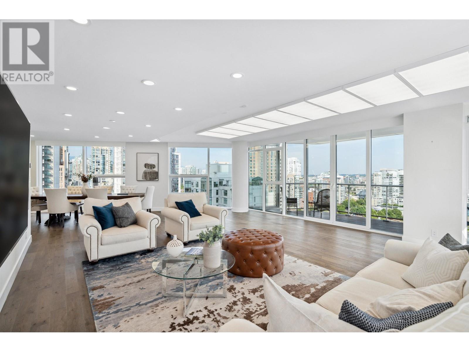 1701 499 PACIFIC STREET