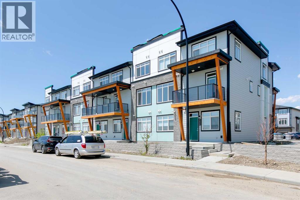 209, 414 Seton Passage SE